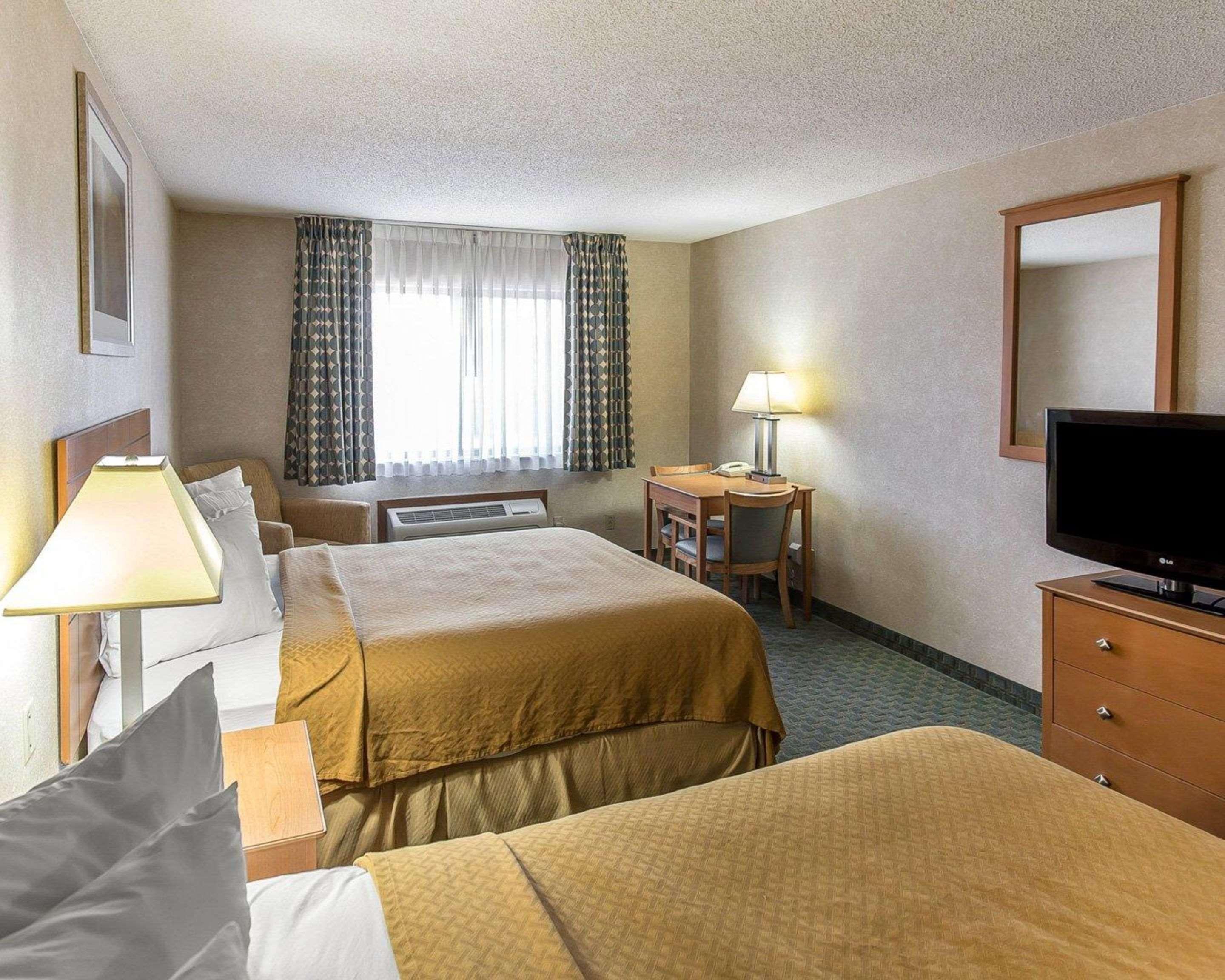 Quality Inn At Collins Road - Cedar Rapids Zewnętrze zdjęcie