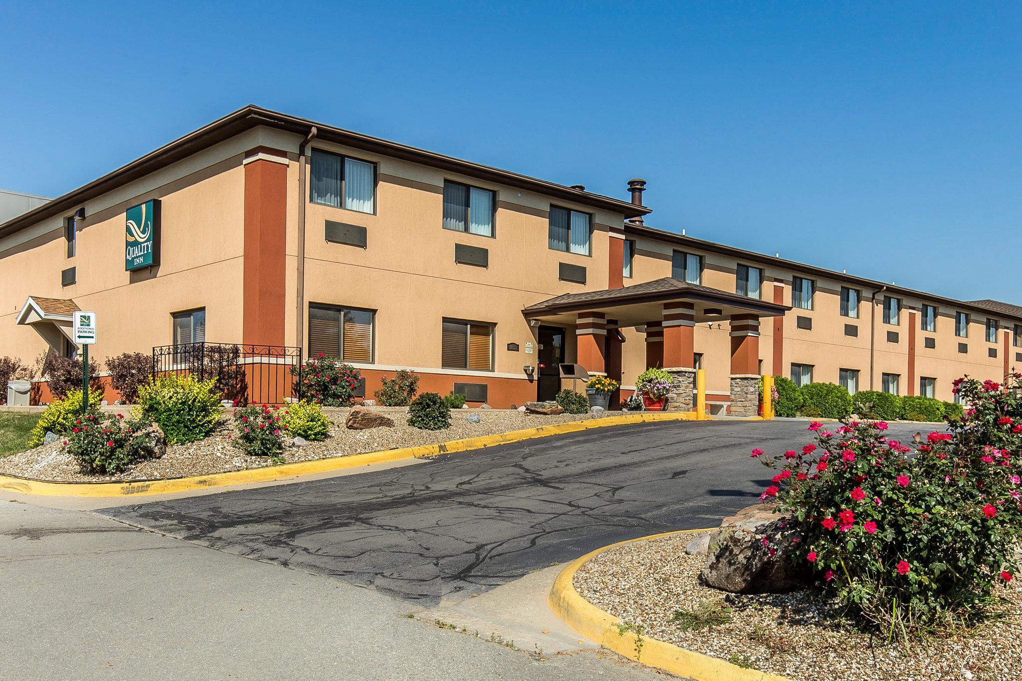 Quality Inn At Collins Road - Cedar Rapids Zewnętrze zdjęcie